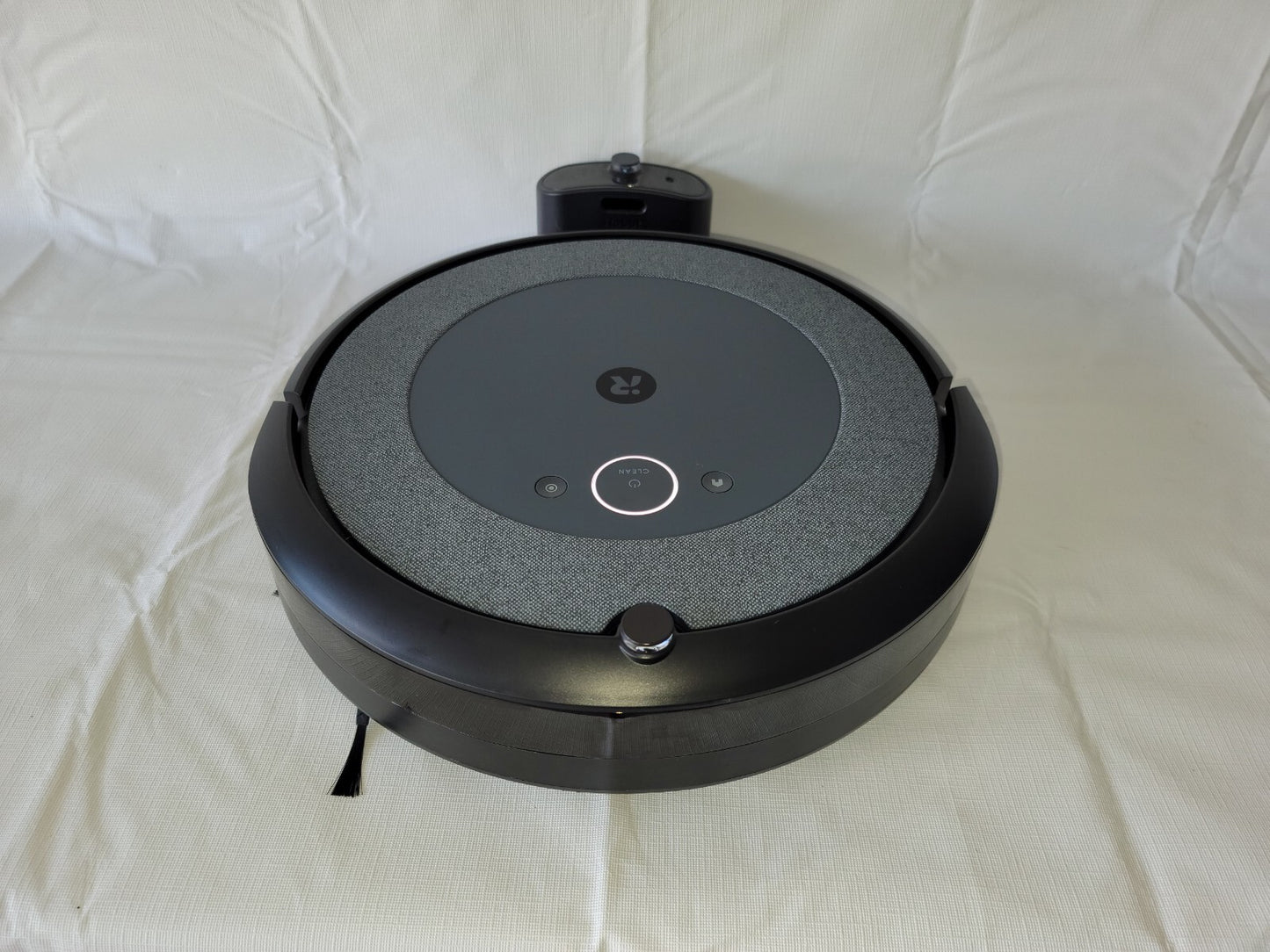 iRobot Roomba i3 Robot Model RVD-Y1, CLEAN! - (TESTED)