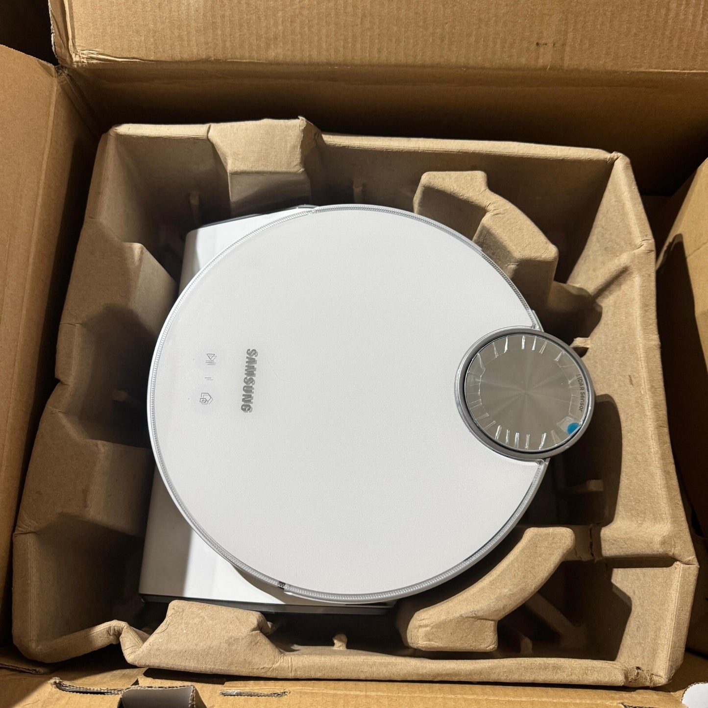 SAMSUNG Jet Bot AI+ Robot Vacuum Cleaner w/ Object Recognition, White (TESTED)