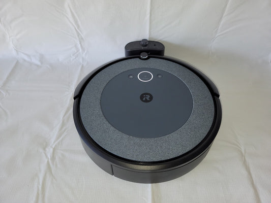 iRobot Roomba i3 Robot Model RVD-Y1, CLEAN! - (TESTED)
